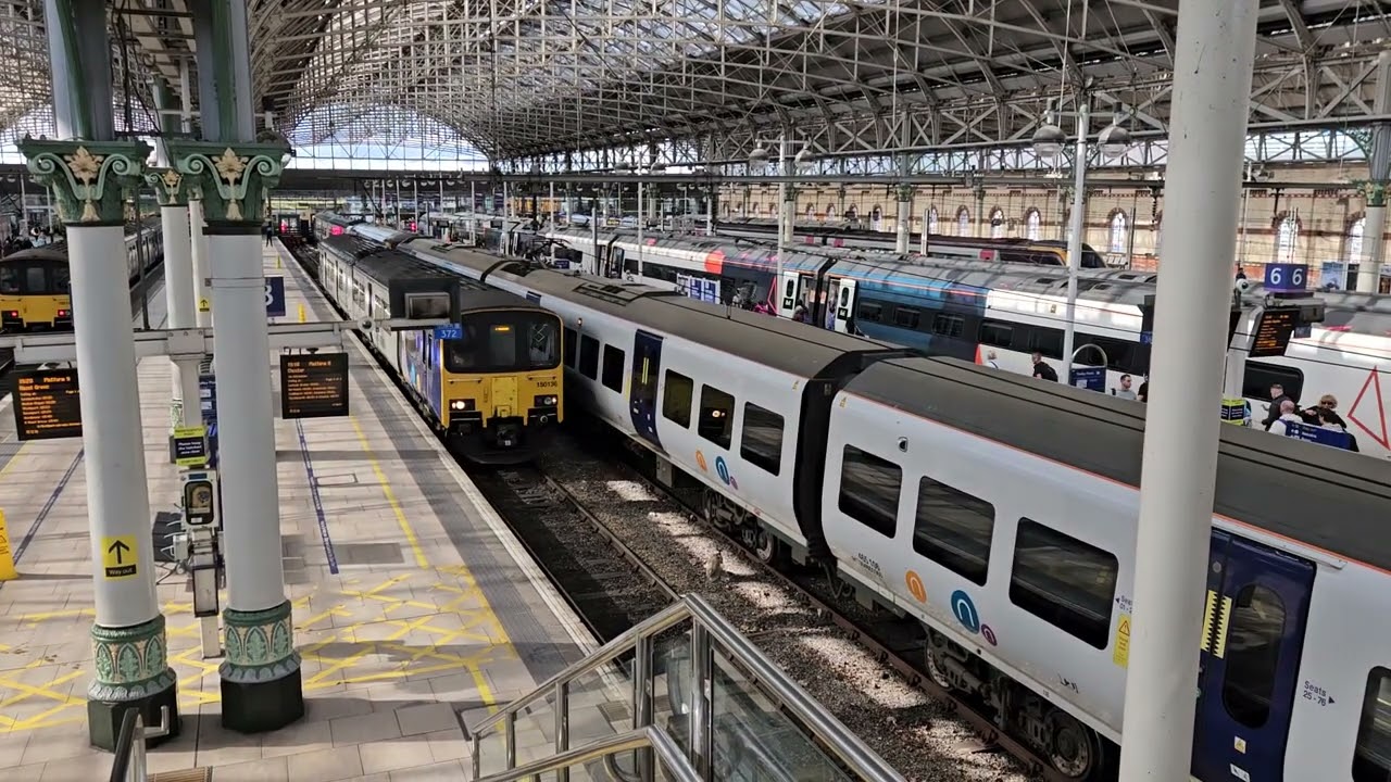 Northern 150136 at Manchester Piccadilly 