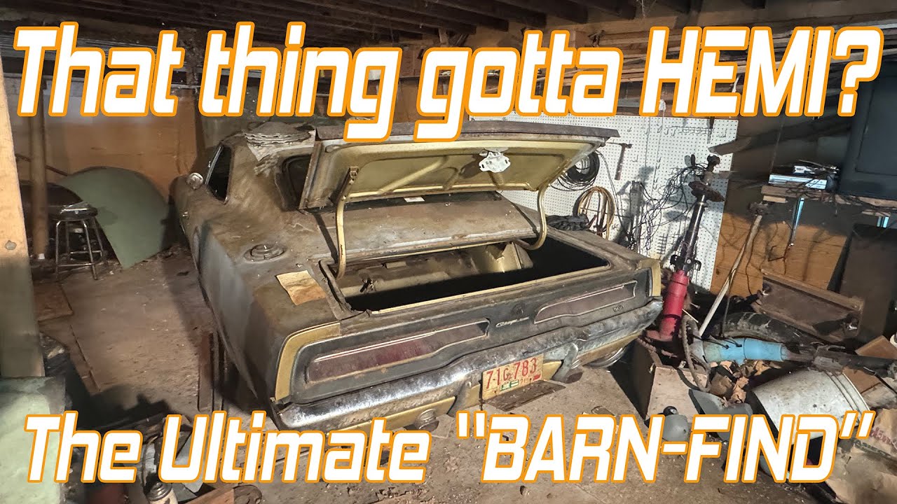 🚨 53-Year Time Capsule! A 1969 Mopar being pulled from Garage sitting since 72!😳