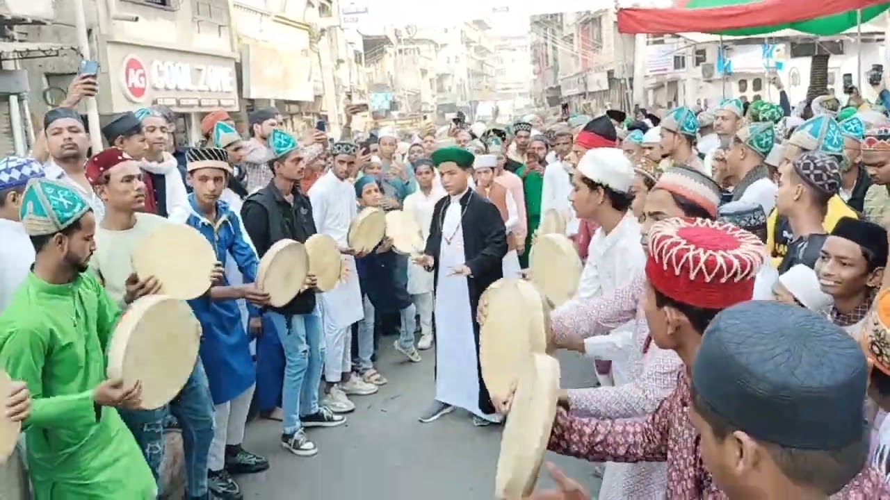 SURAT BARI GADI RATAB E REFAI SAIYED AHMED KABIR REFAI URS MUBARAk