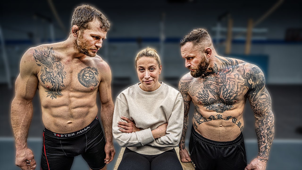 Die einzige Frau, die es mit zwei MMA Kämpfern aufnehmen kann