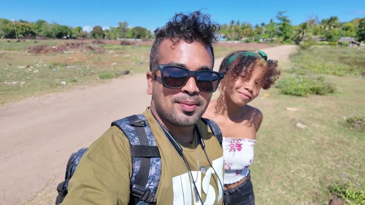 লোকাল বান্ধবীর সাথে মাদাগাস্কারের গ্রামে ধানক্ষেতে যা দেখলাম! 😲🌾| Madagascar Village Vlog