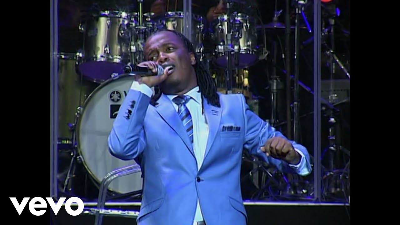 Joyous Celebration - Inqobile (Live at the ICC Arena - Durban, 2011)