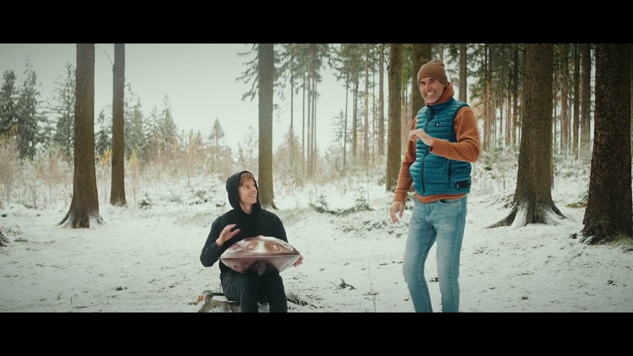 Patrik & Pavel: live duet in winter forest