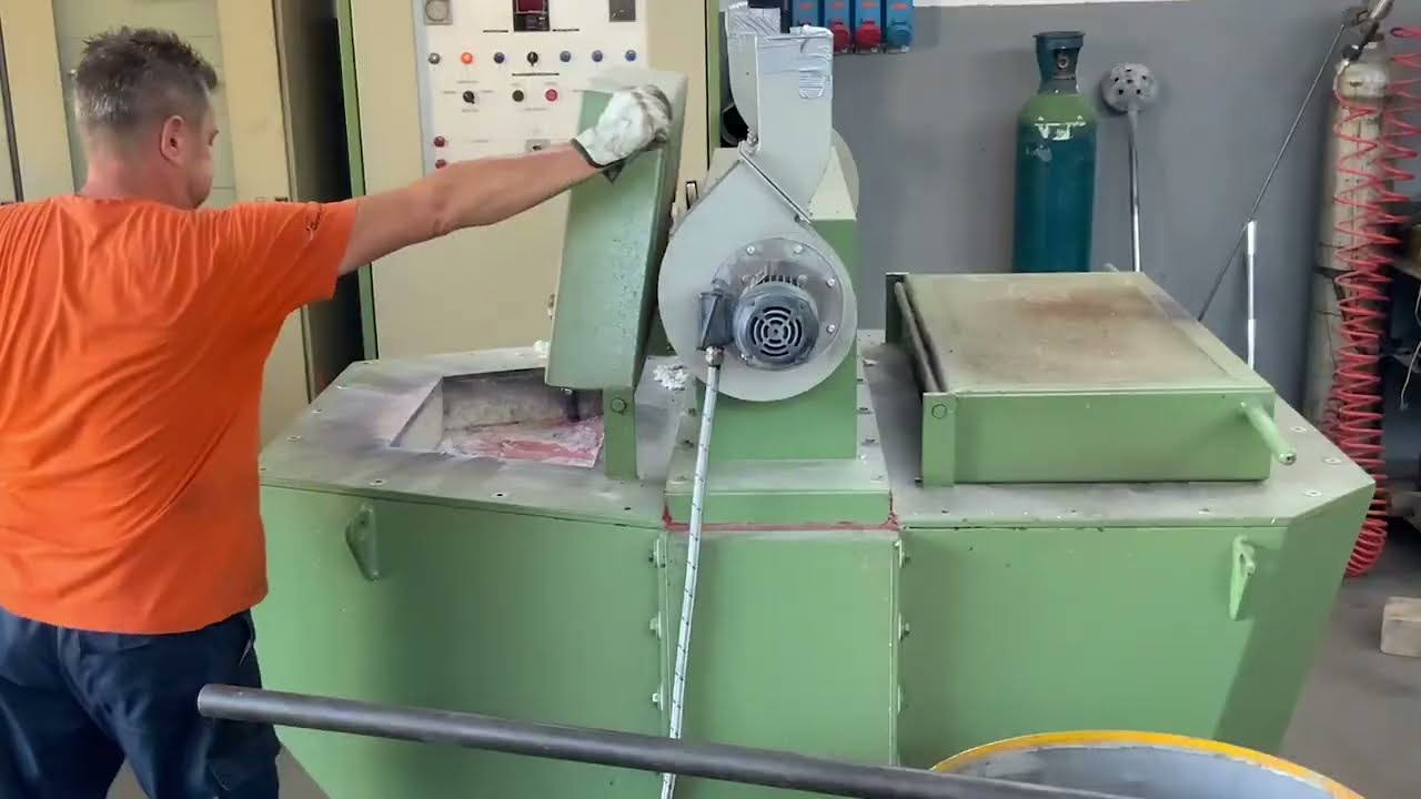 FORNO AD INDUZIONE PER FUSIONE ALLUMINIO - ALUMINUM MELTING INDUCTION OVEN