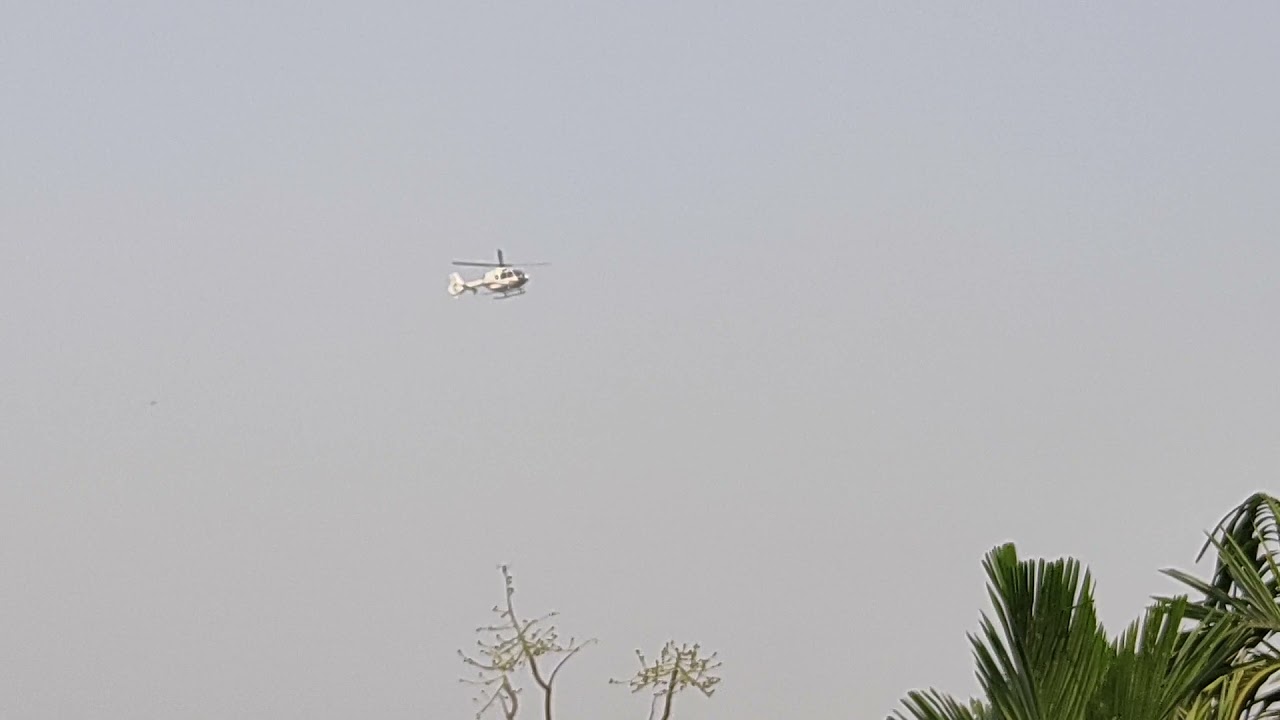 Mamata Banerjee's helicopter flying over Roof 😳