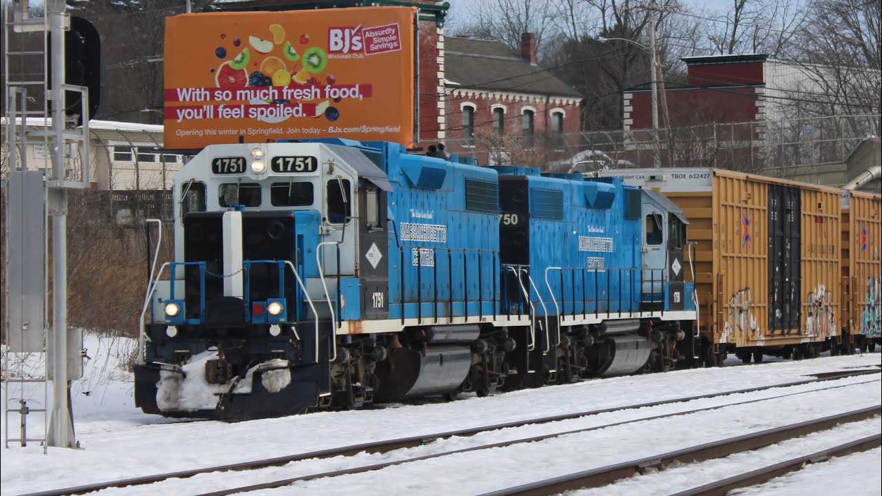 Railfanning at Rochdale, Palmer, and Worcester Mass. Crazy CSX M436 lashup. (Read Description)