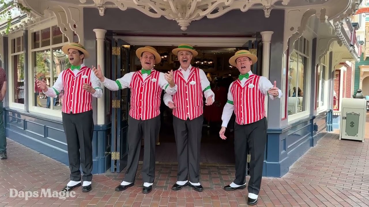 Первое выступление Dapper Dans на праздниках в Disneyland Resort 2023 4K