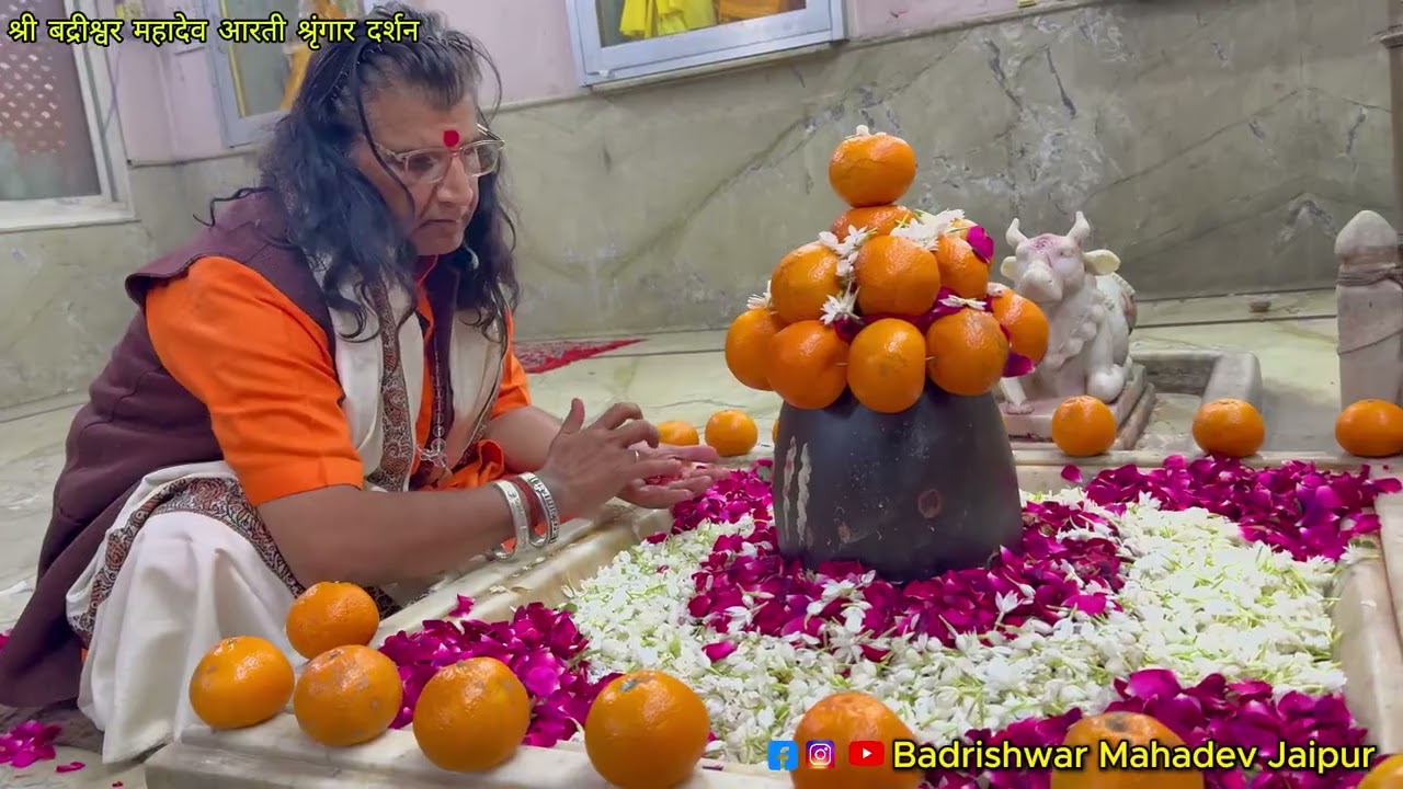 ॐ सर्वाबाधा विनिर्मुक्तो धन धान्य सुतान्वितः।मनुष्यो मत्प्रसादेन भविष्यति न संशयः॥🛕🚩