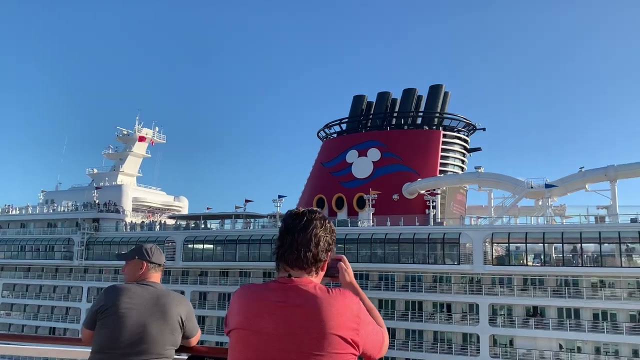 Disney Magic vs Disney Dream Horn Battle at Nassau 2/23/22
