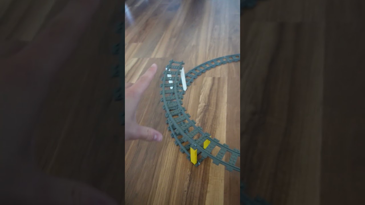 Are the New Lego Train Wheels Better On Curves?