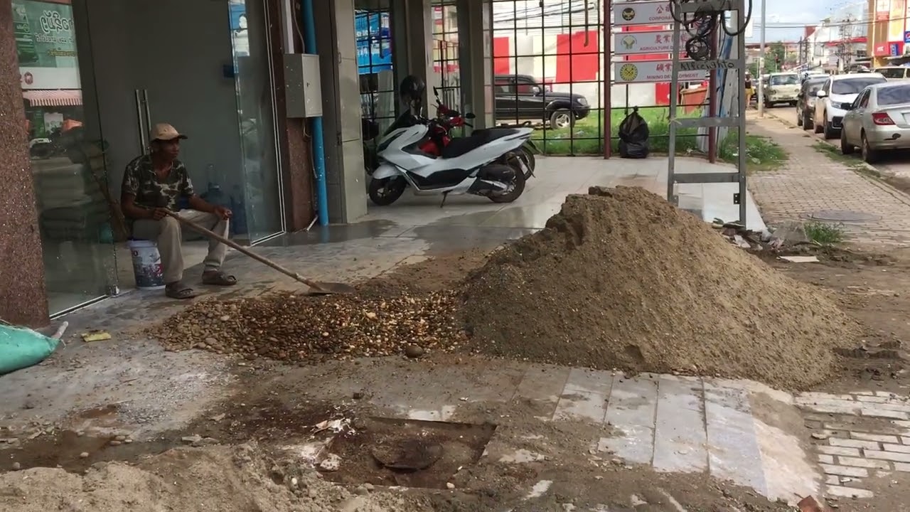 Laos style. construction work, I like 👍#workplaceculture #laos #occupationalhealthandsafety