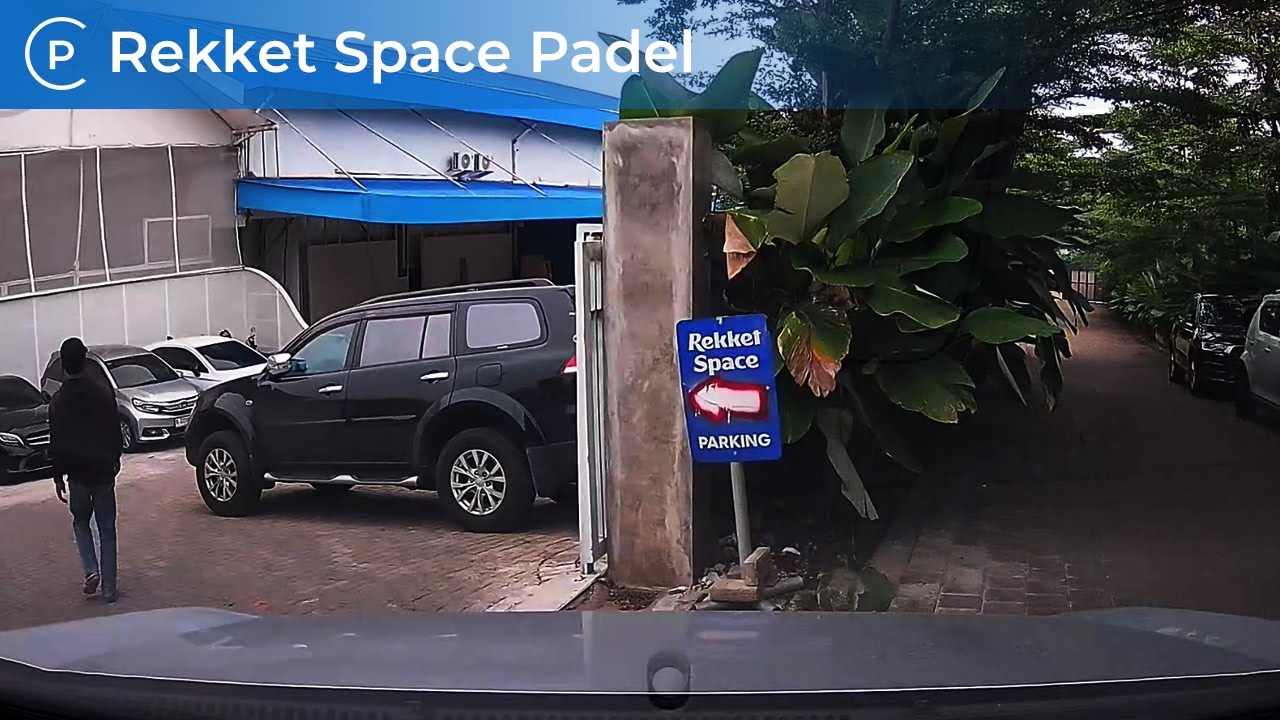 Tempat Parkir Rekket Space Padel Hall Serpong - Carpark of Indonesia