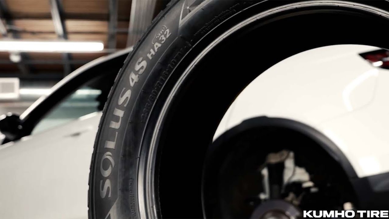 Kumho Tire Solus 4S HA32 ‘Ride & Drive’