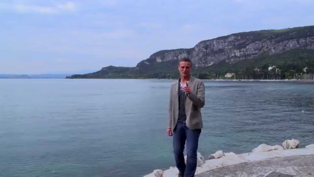 Alexander Rier - Die Waffen einer Frau