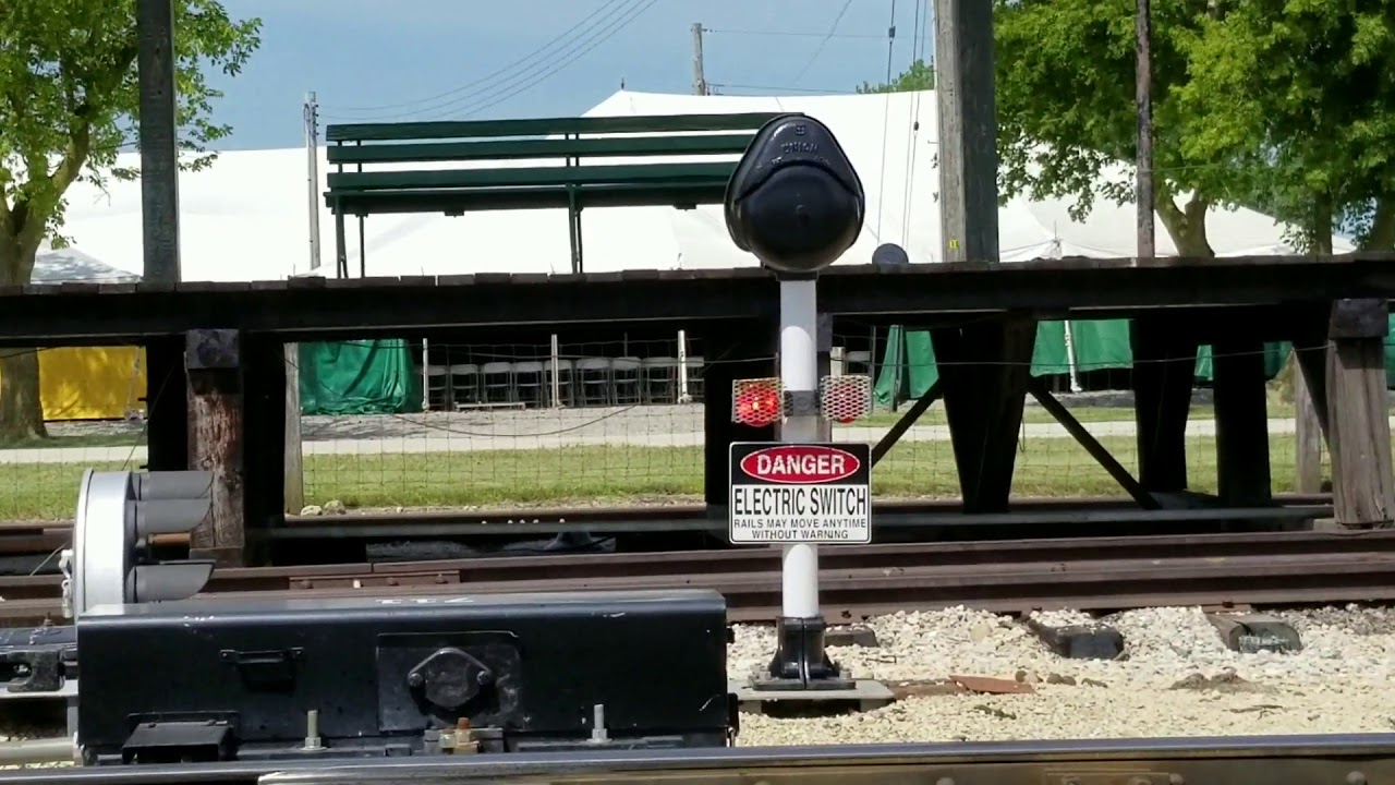 NEW CROSSING SIGNAL AT THE ILLINOIS RAILWAY MUSEUM 2018!