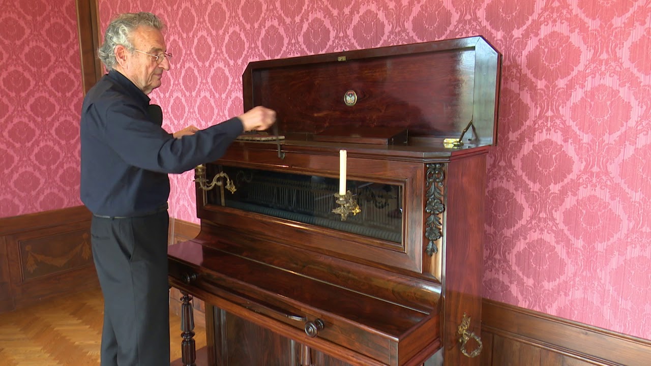 Collezione Strumenti musicali meccanici Marini alla Rocchetta Mattei