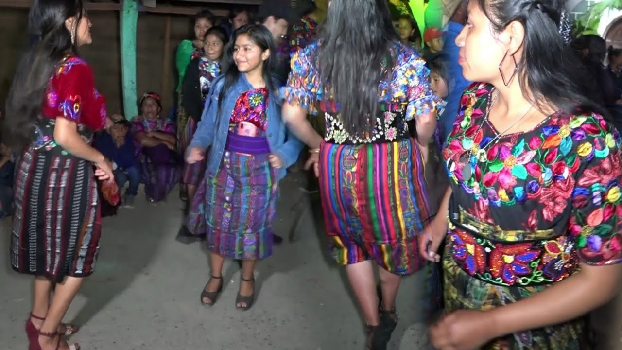 Recordando en san José el rodeo cubulco y su feria titular 2,022 con la agrupación xoyita musical