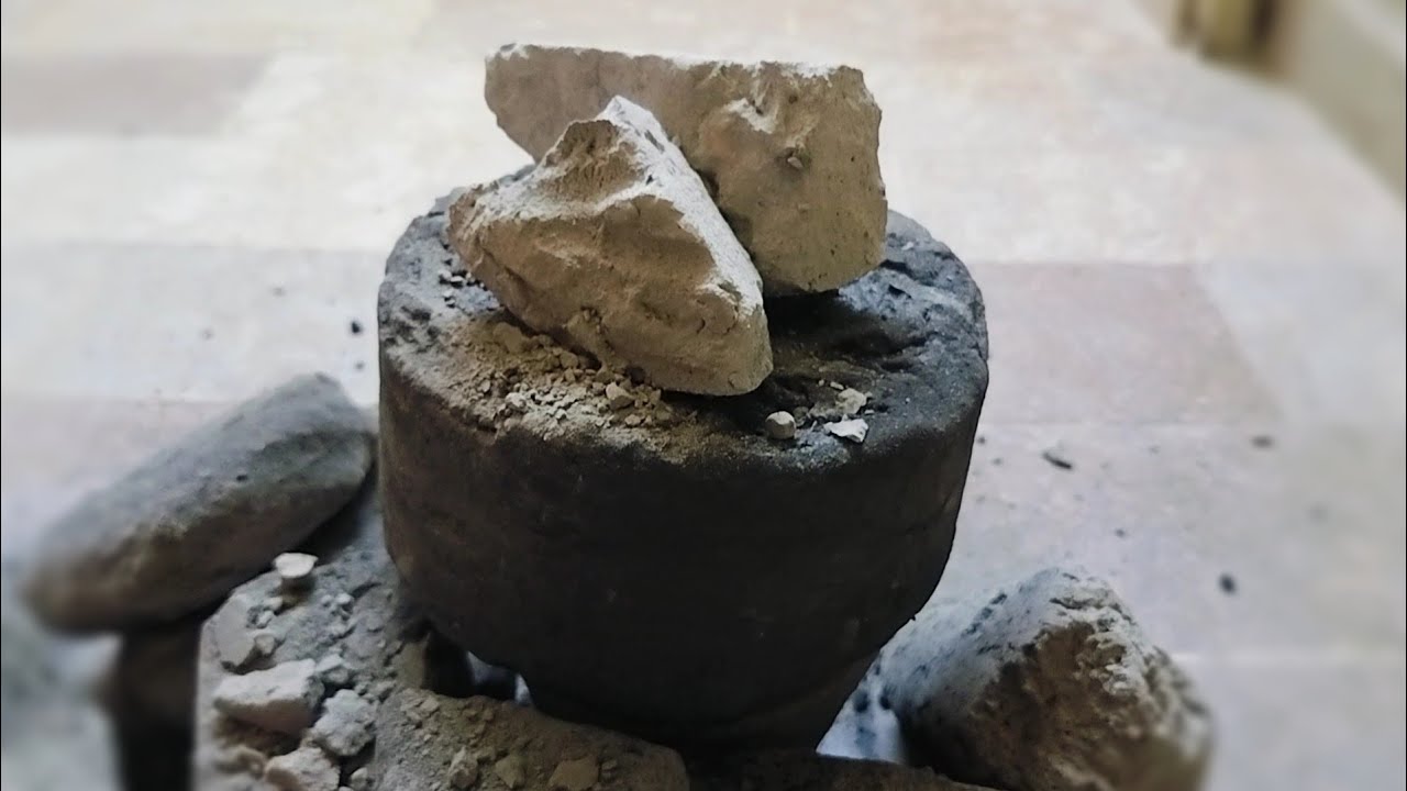 Pure ashes mud charcoal mud + Black mud dirt water crumbling// pure mud dirt 