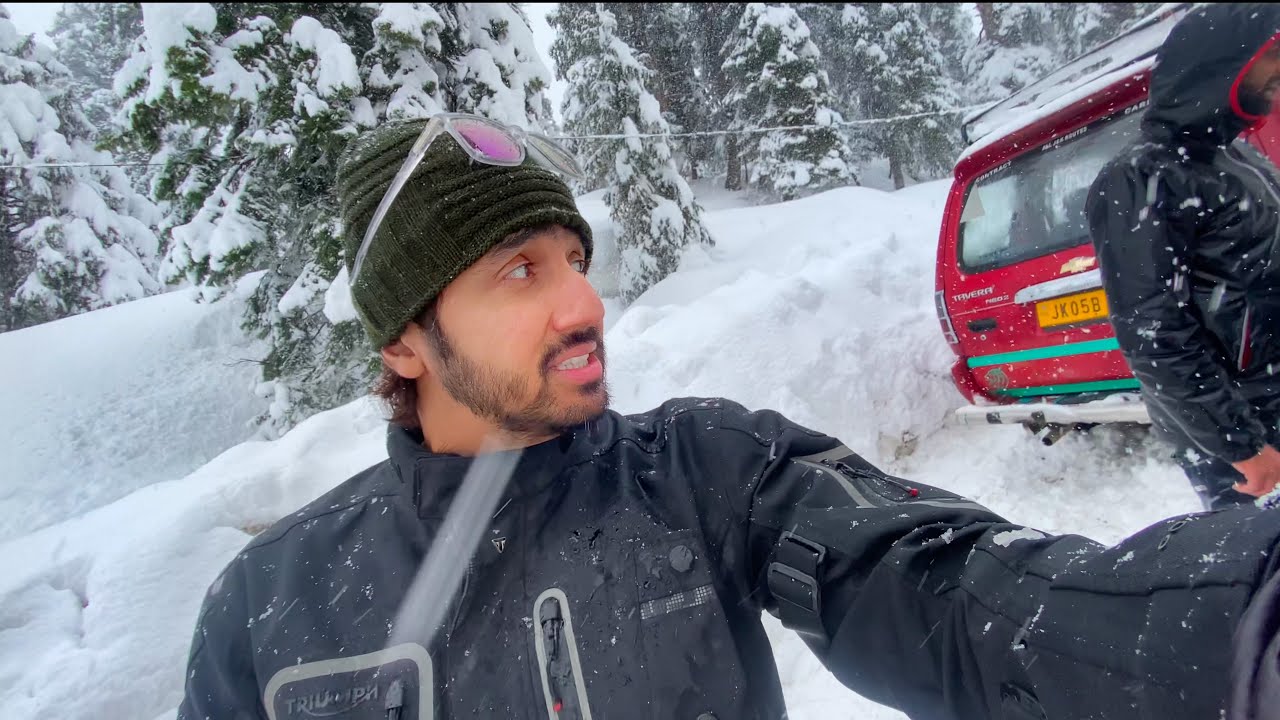 WE GOT STUCK IN HEAVY SNOW FALL....