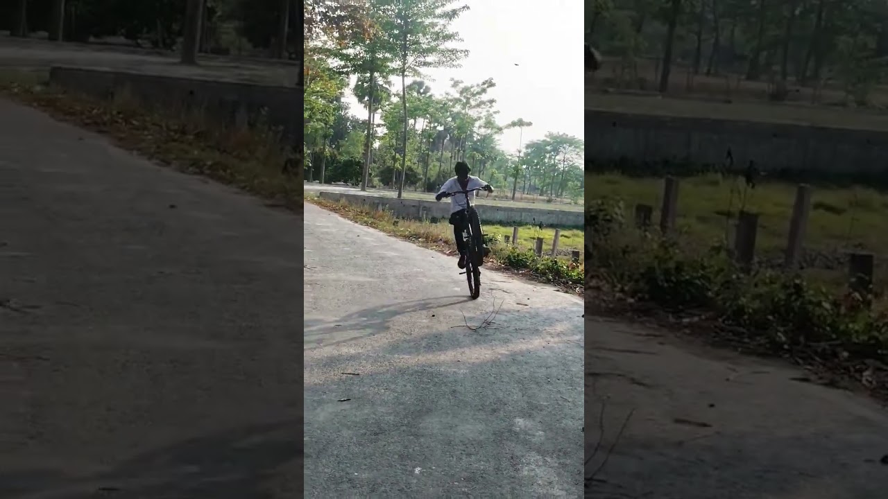 #mountainbikestunt #cyclingadvice #imrankhan #stunt #c #viralvideo  #cyclingtricks #infinityriderzz