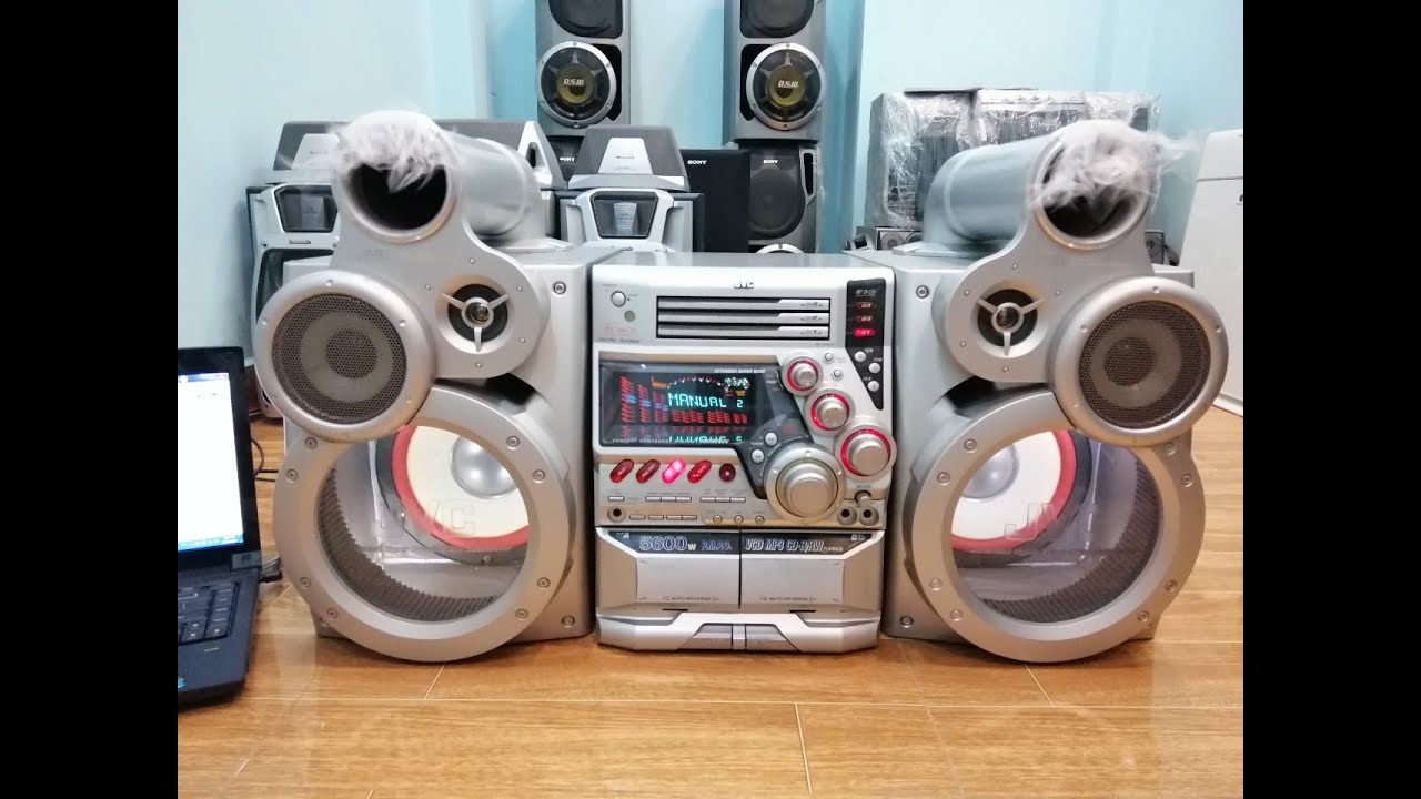 Cương Thi Bóng Đêm JVC 950 rùng minh khi mở về đêm có Bass là có đèn sáng cả căn phòng 0938484360