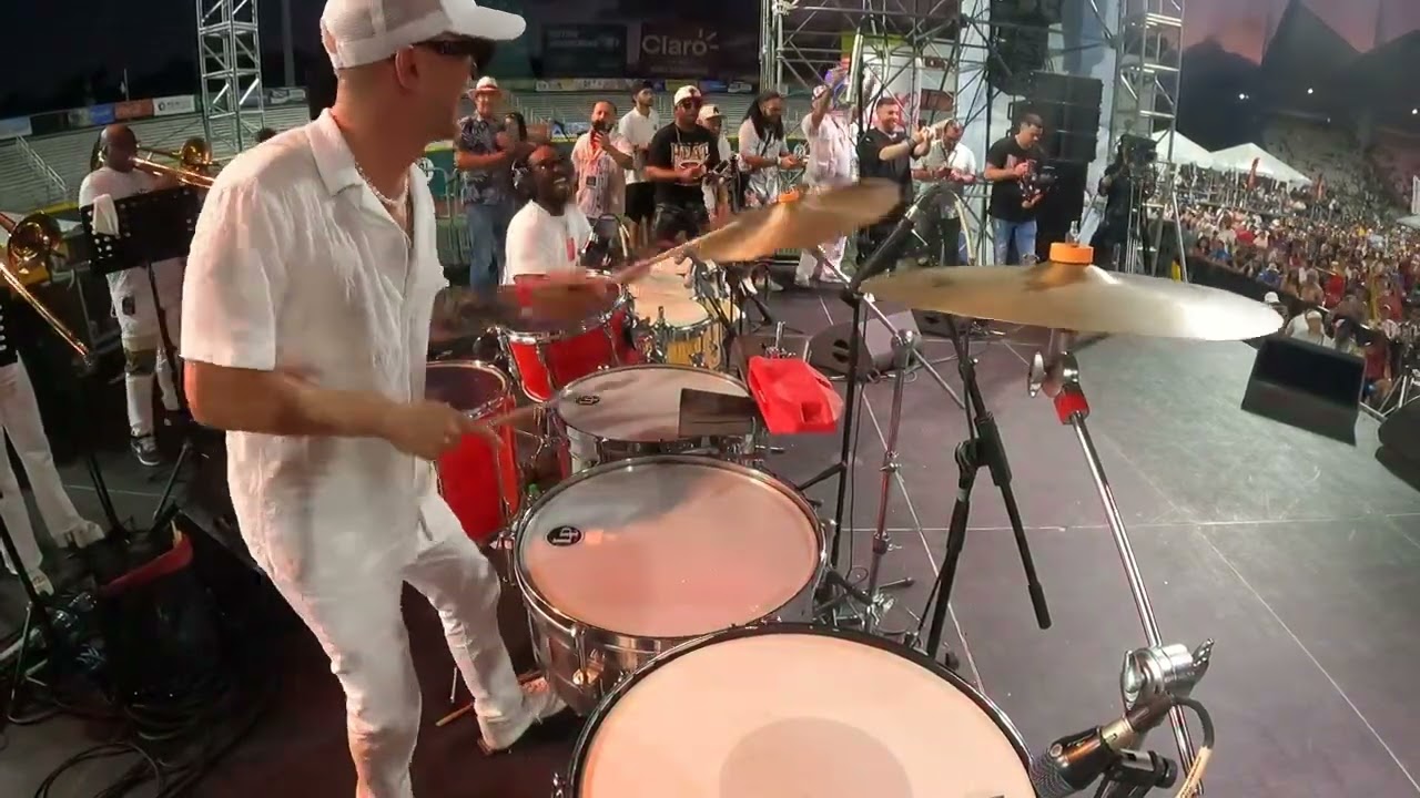 Timba cubana  ( Daniel Rodriguez Timbal) Agua Pa Yemalla