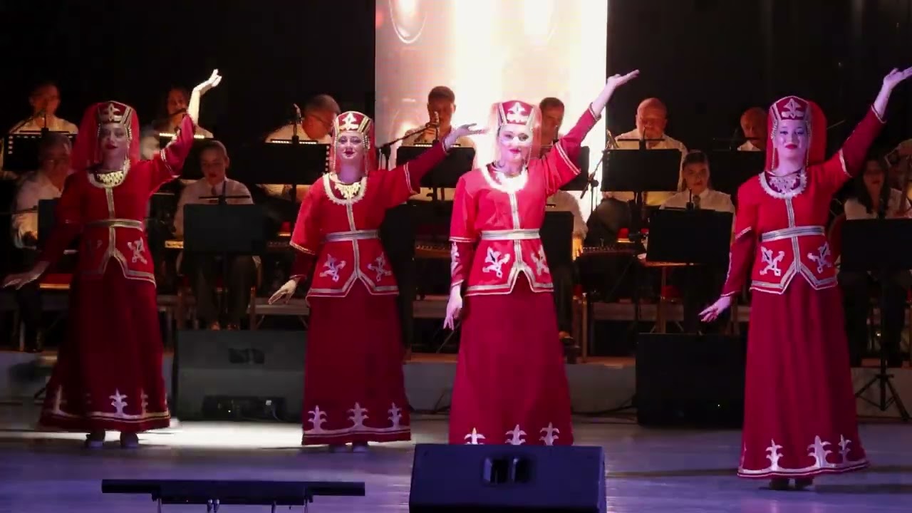 Սայաթ-Նովա, Բերդ,Զանգեզուր պարային համույթ,