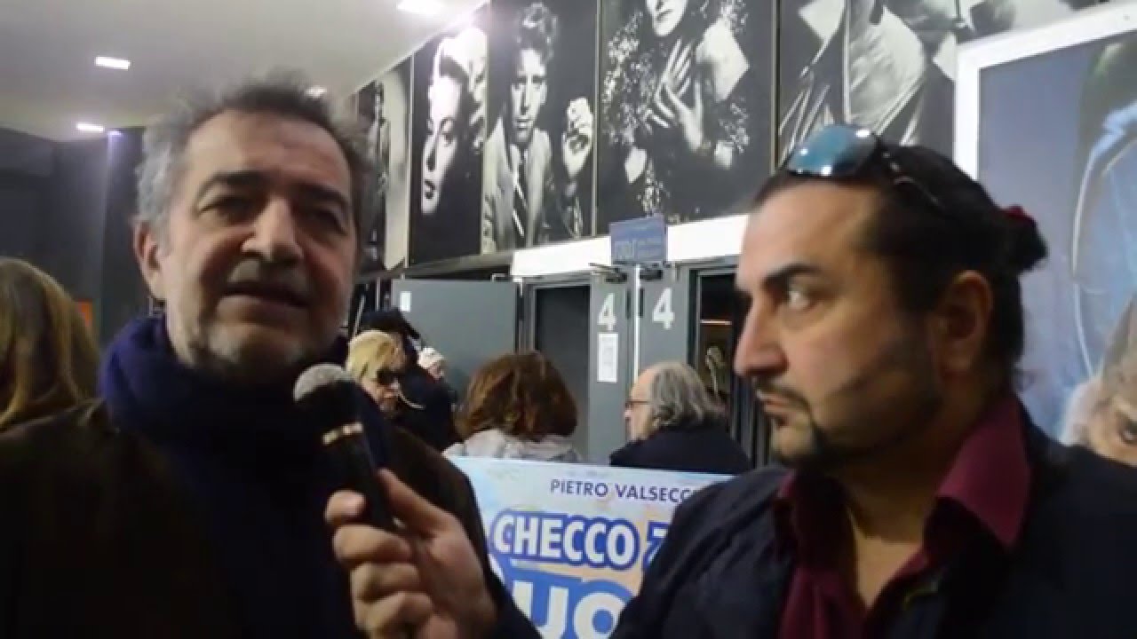 Pietro Valsecchi presenta Quo Vado? Film al Cinema dal 1 gennaio 2016 al Cinema e saluti al web