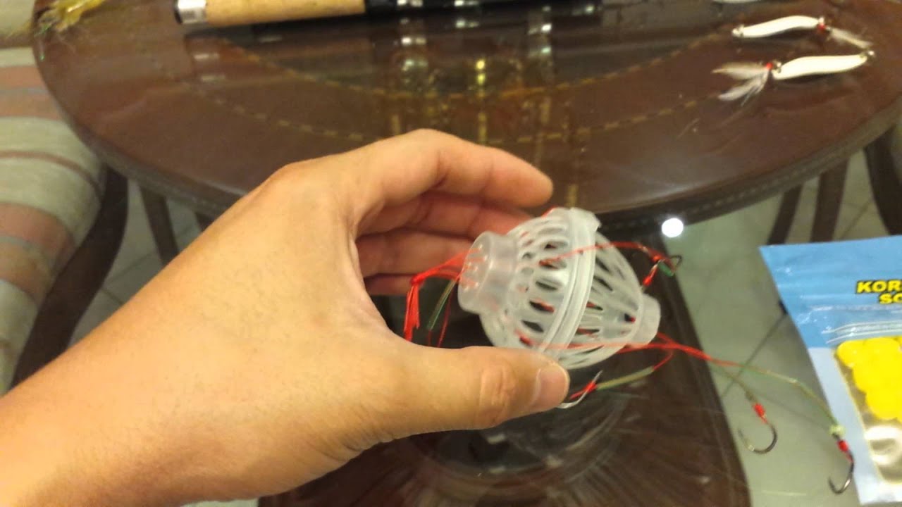CEBADORES PLASTICOS PARA PESCA DE CARPAS Y DE OTRAS ESPECIES DE FONDO
