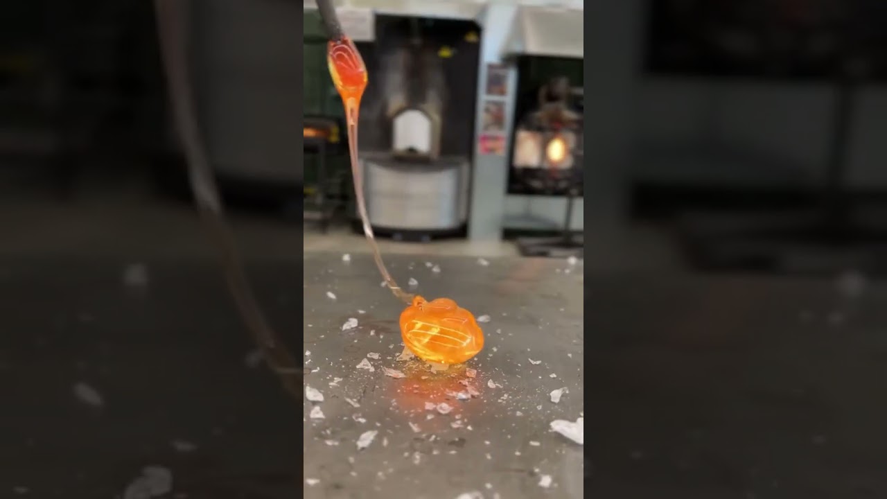 How&rsquo;s your glass today?Mines just plain broken! 😂#glasshalffull #glassblower #brokenglass #breaking