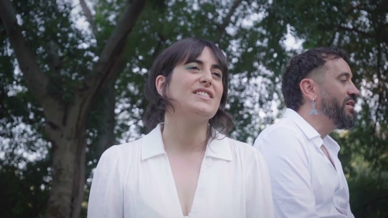 Mariposa (Versión Piano) ft. Amaya & Lewismi