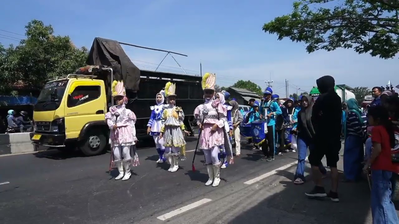 MB GBS MAN 4 CIREBON Angkatan 13 Live Blok Balong Ds Gebangilir (Keliling) #17agustus #happydiwali