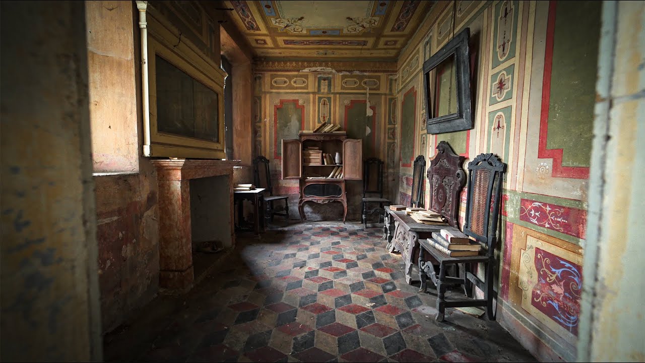 NESSUNO ENTRAVA DA 60 ANNI IN QUESTA VILLA ABBANDONATA, DENTRO TROVIAMO COSE ANTICHISSIME!