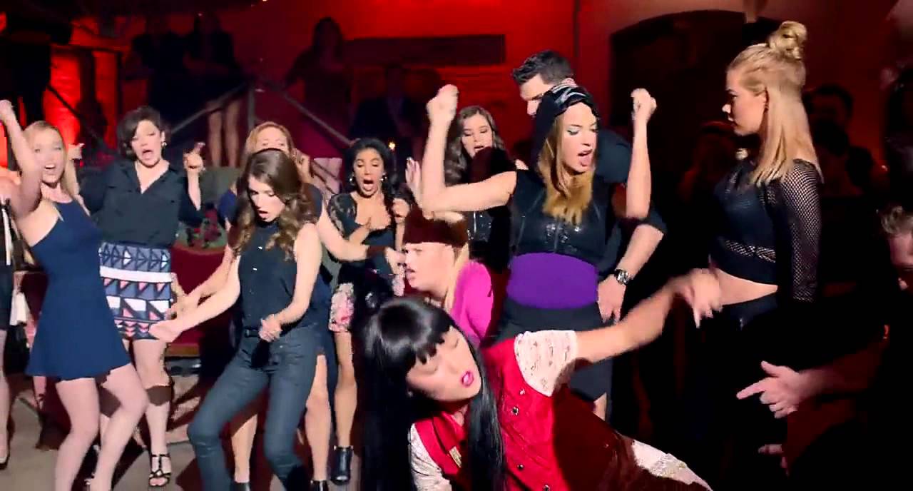 Pitch Perfect 2 - Songs About Butts (Riff Off)
