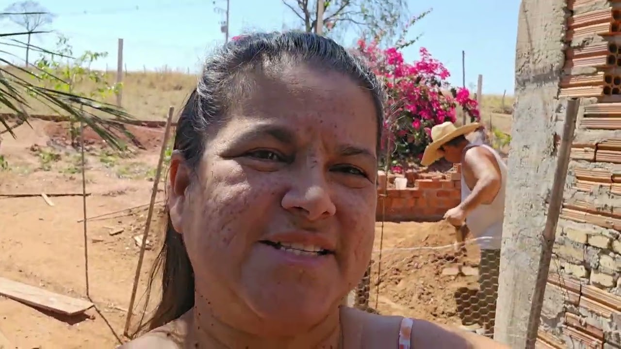 O diário da construção continua construção da oficina...novos integrantes na vida do galinheiro🐣🐤🐥🐔🐓