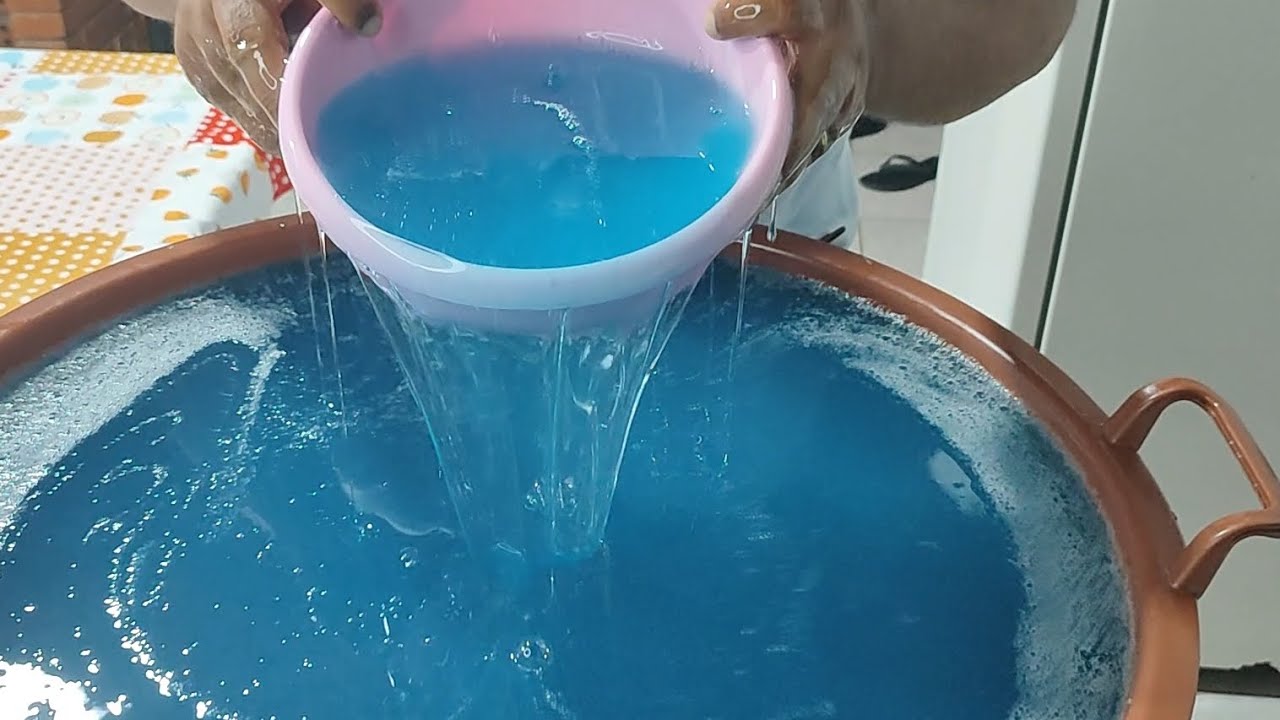 Pessoas estão usando este sabão na máquina de lavar roupas agora querem sabão para o mês todo