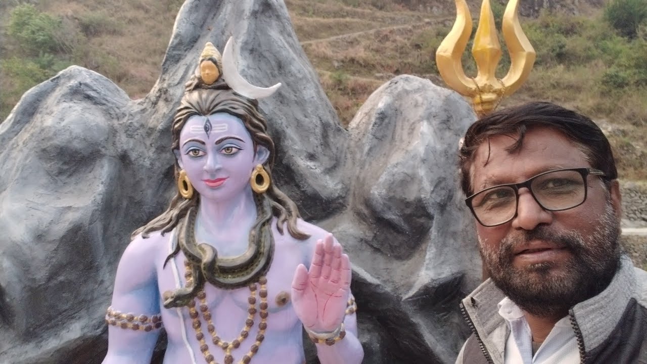 आज गया मै भोले बाबा के स्थान मे दर्शन करने  दुनाव महादेव।