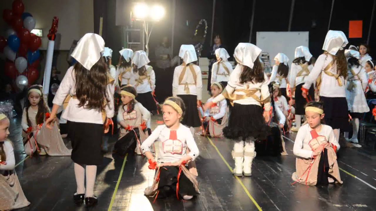 מסיבת סידור כיתה א' בנות בית ספר חבד קרית מלאכי תשע