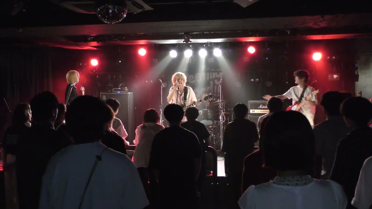 four eyes (monoeyesのコピー)