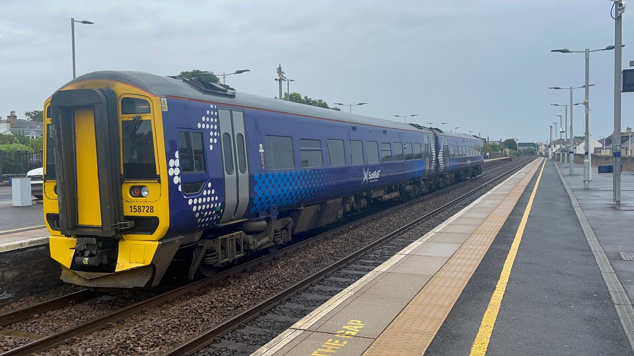 Train Spotting at Carnoustie