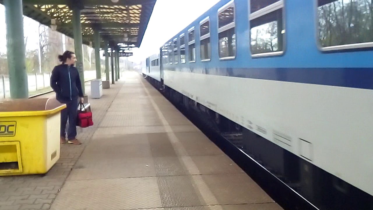 Vlaky Poděbrady+vlak Hradečan