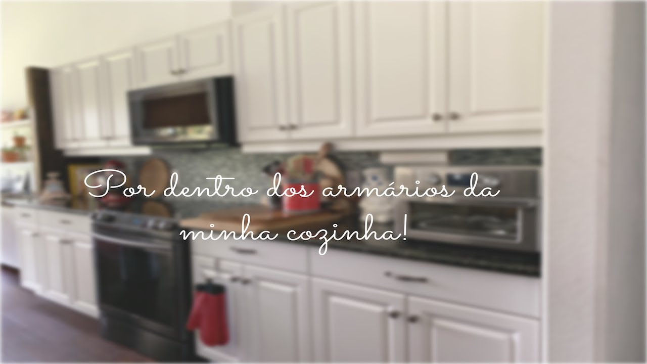 Por dentro dos armários da cozinha