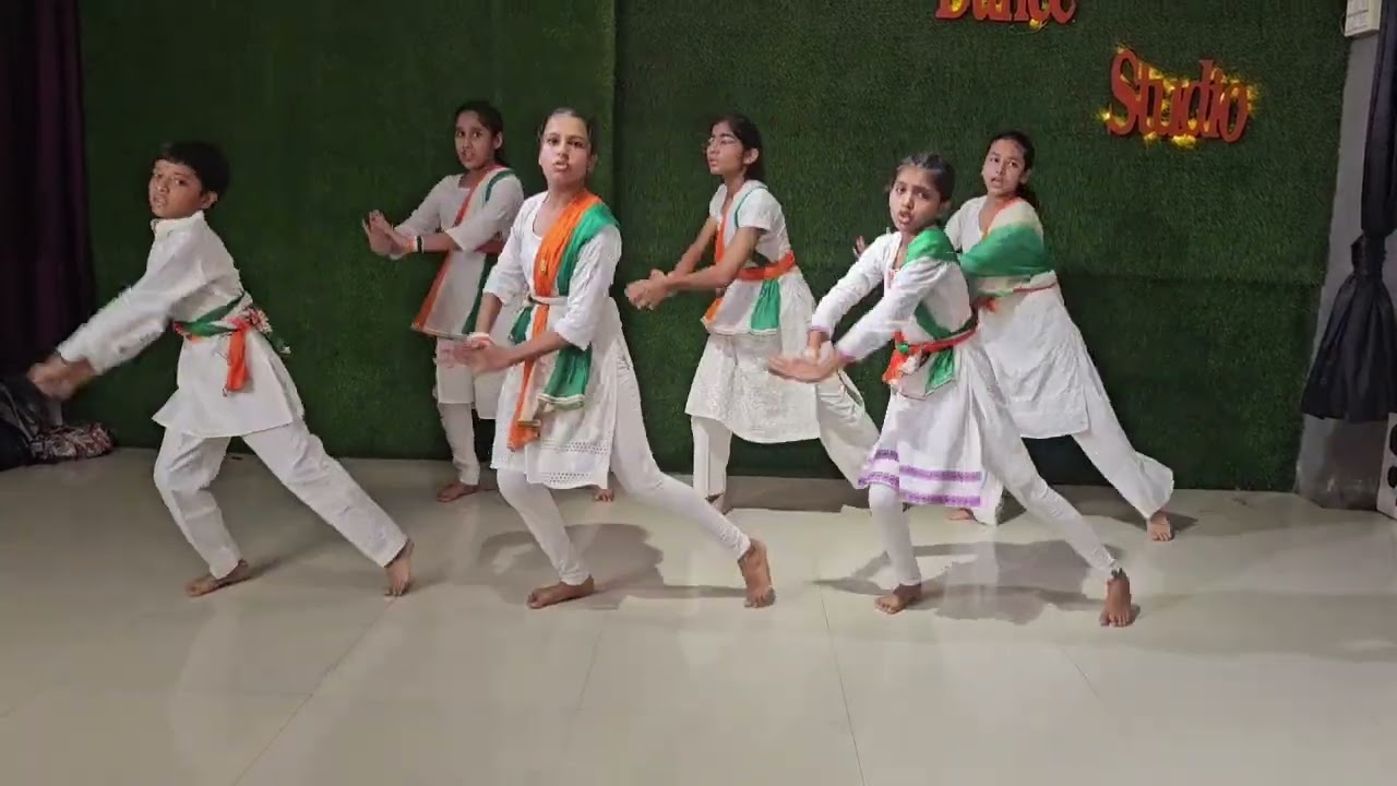 Jai hind ki senaa/choreo by manav saloman/perform by charvi,tanishka,sidharth,nidhi,abhedhika,sanvi