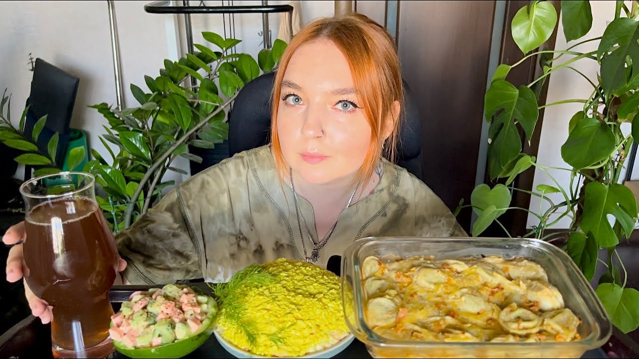 МУКБАНГ | Запеченные пельмени, салаты  | Mukbang | Dumplings, crab salads | Vegan 🥑