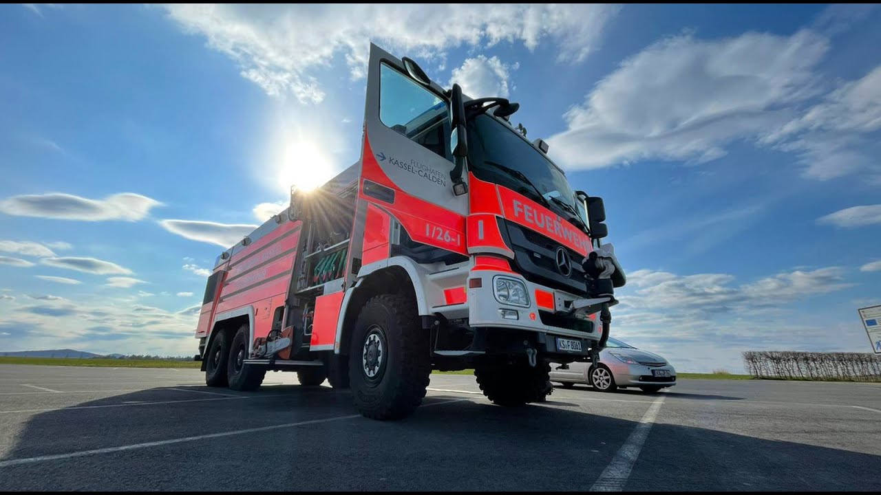 Flugfeldlöschfahrzeug am Kassel Airport: So arbeitet die Flughafenfeuerwehr