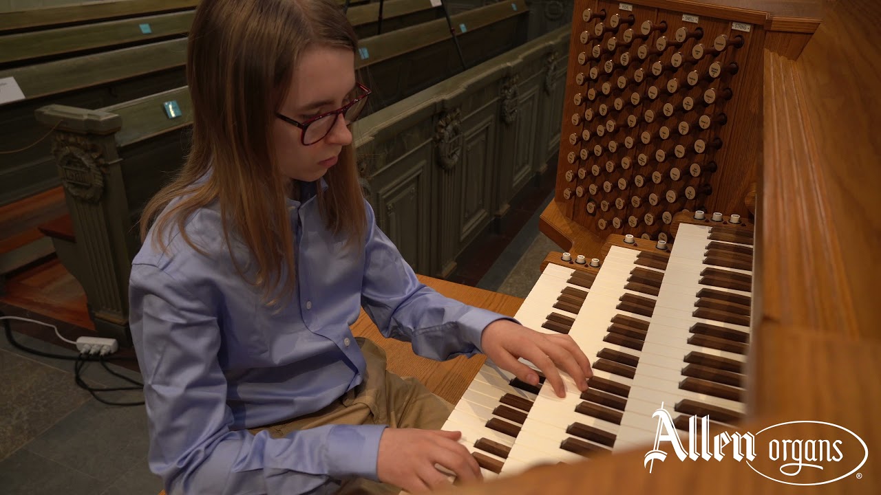 J.S. Bach Trio Sonata, D minor (BWV 527). Played by Casimir Käfling, 13 y.o. Hedvig Eleonora Church.
