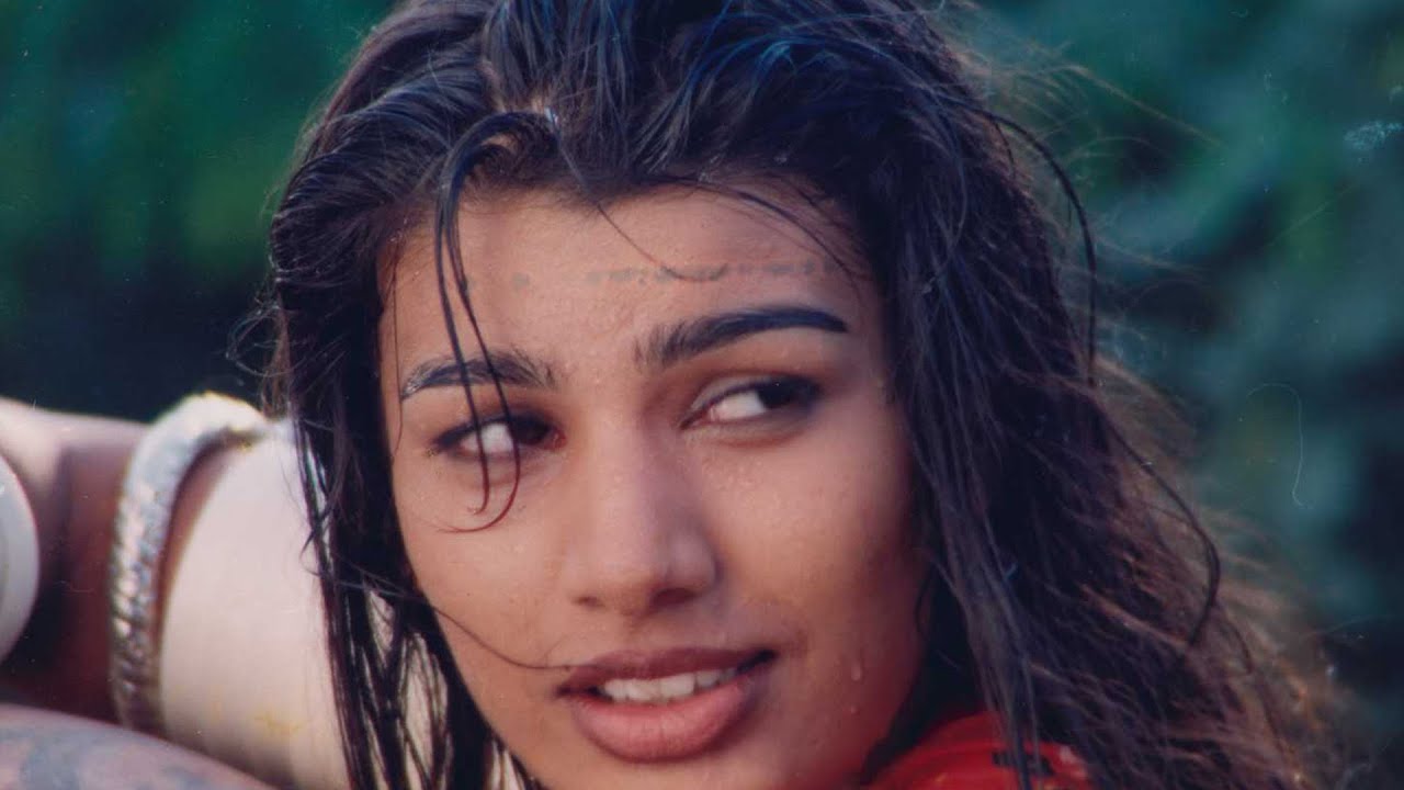Mujhpe Bhi Jawani Aayi Hai - Saat Rang Ke Sapne | 1997 | Kavita Krishnamurthy, Kunal, Sameer