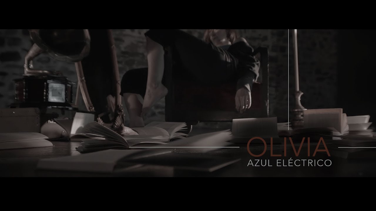 OLIVIA - Azul Eléctrico