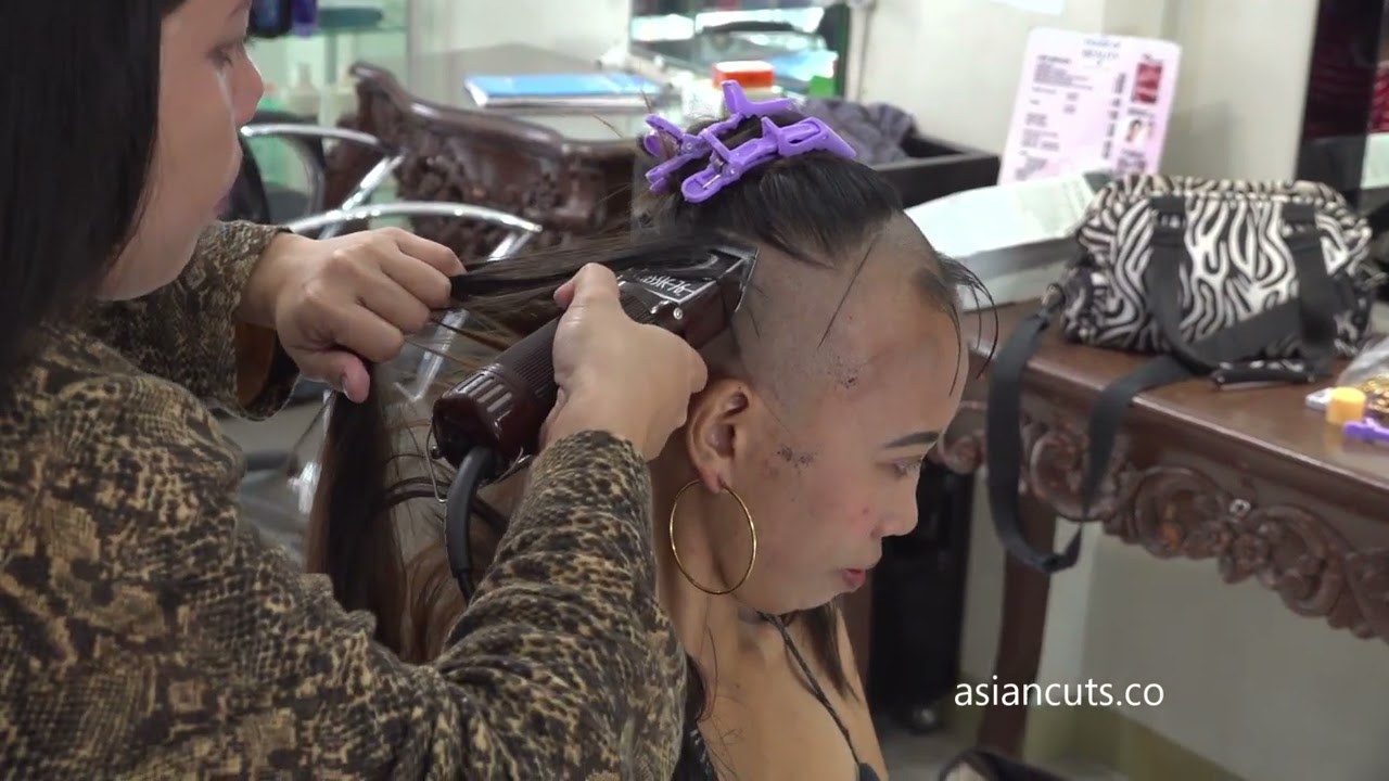 Vid 900 – Lyn Very Long to Bald