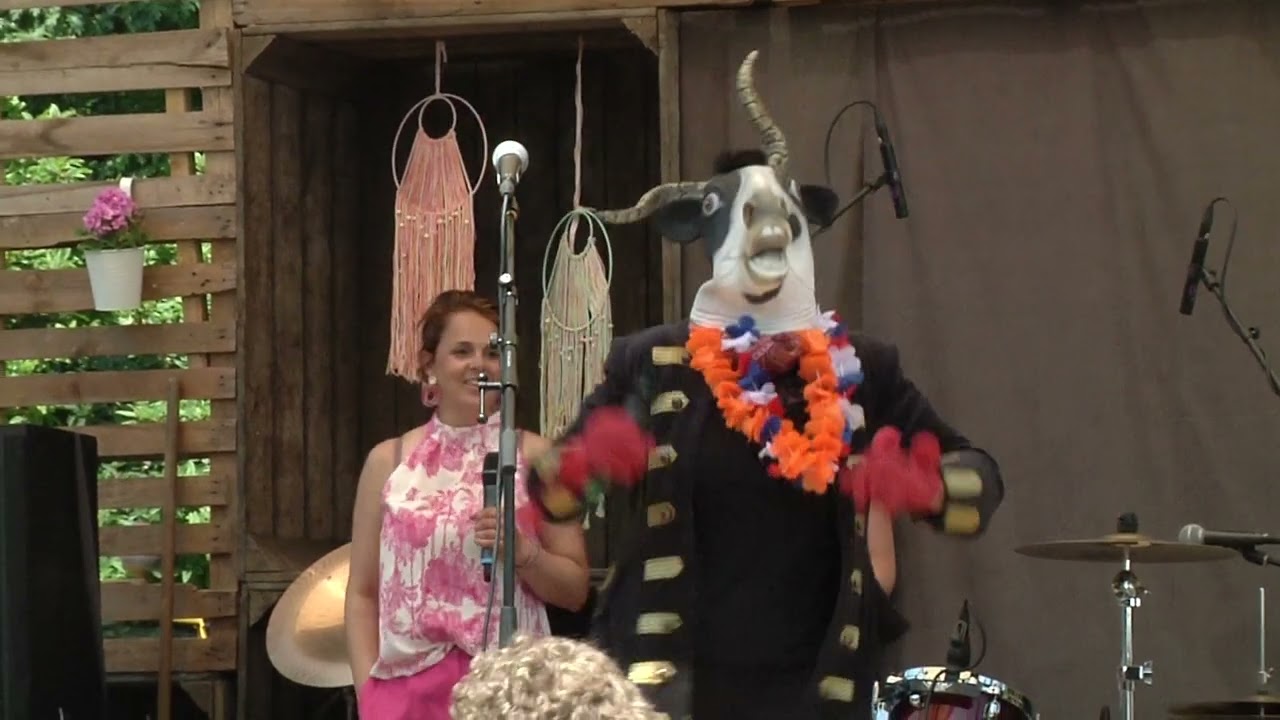 Volksfeesten in Baarlo: van Baolderse Masked Singer tot batteren in de modder